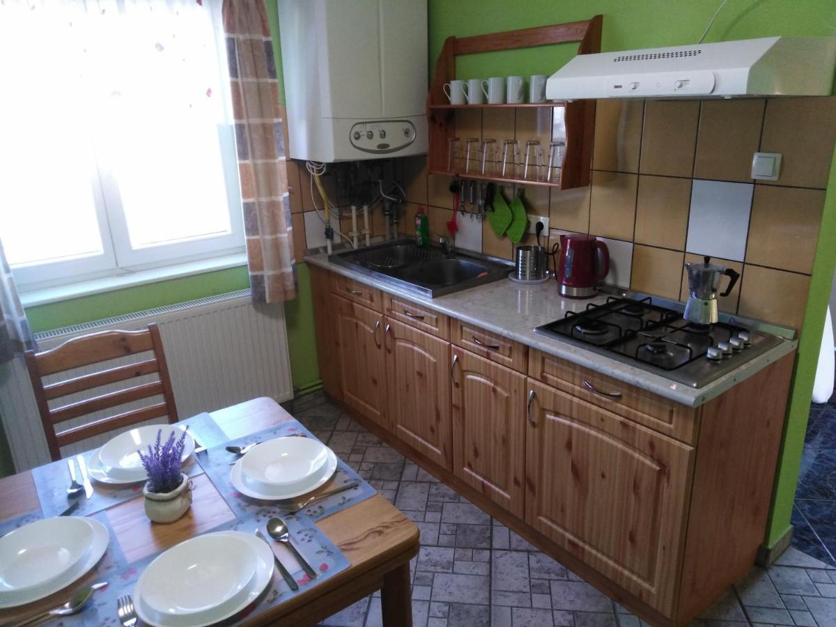 Arinza Apartman Mezőkövesd Exterior foto