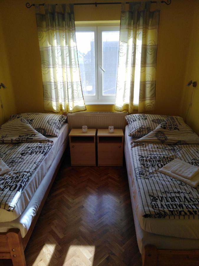 Arinza Apartman Mezőkövesd Exterior foto
